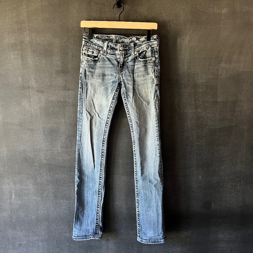 Miss Me Straight Leg SIZE 27 Jeans